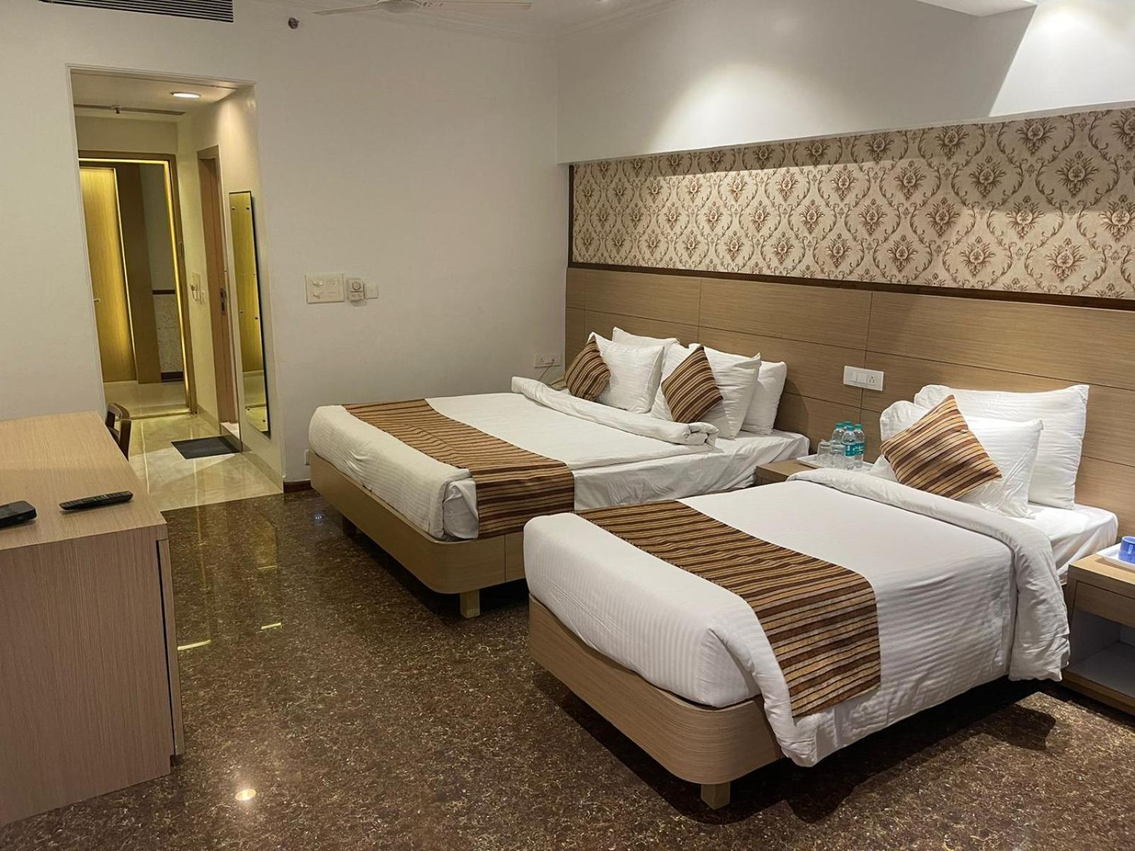 Hotel Amer Green'S Μποπάλ Εξωτερικό φωτογραφία