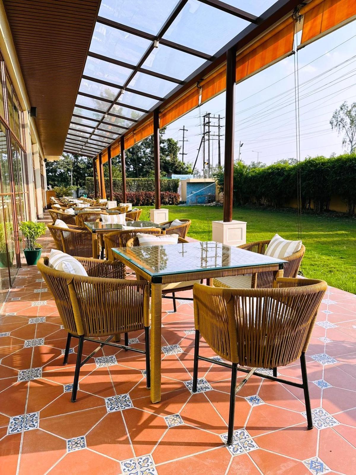 Hotel Amer Green'S Μποπάλ Εξωτερικό φωτογραφία