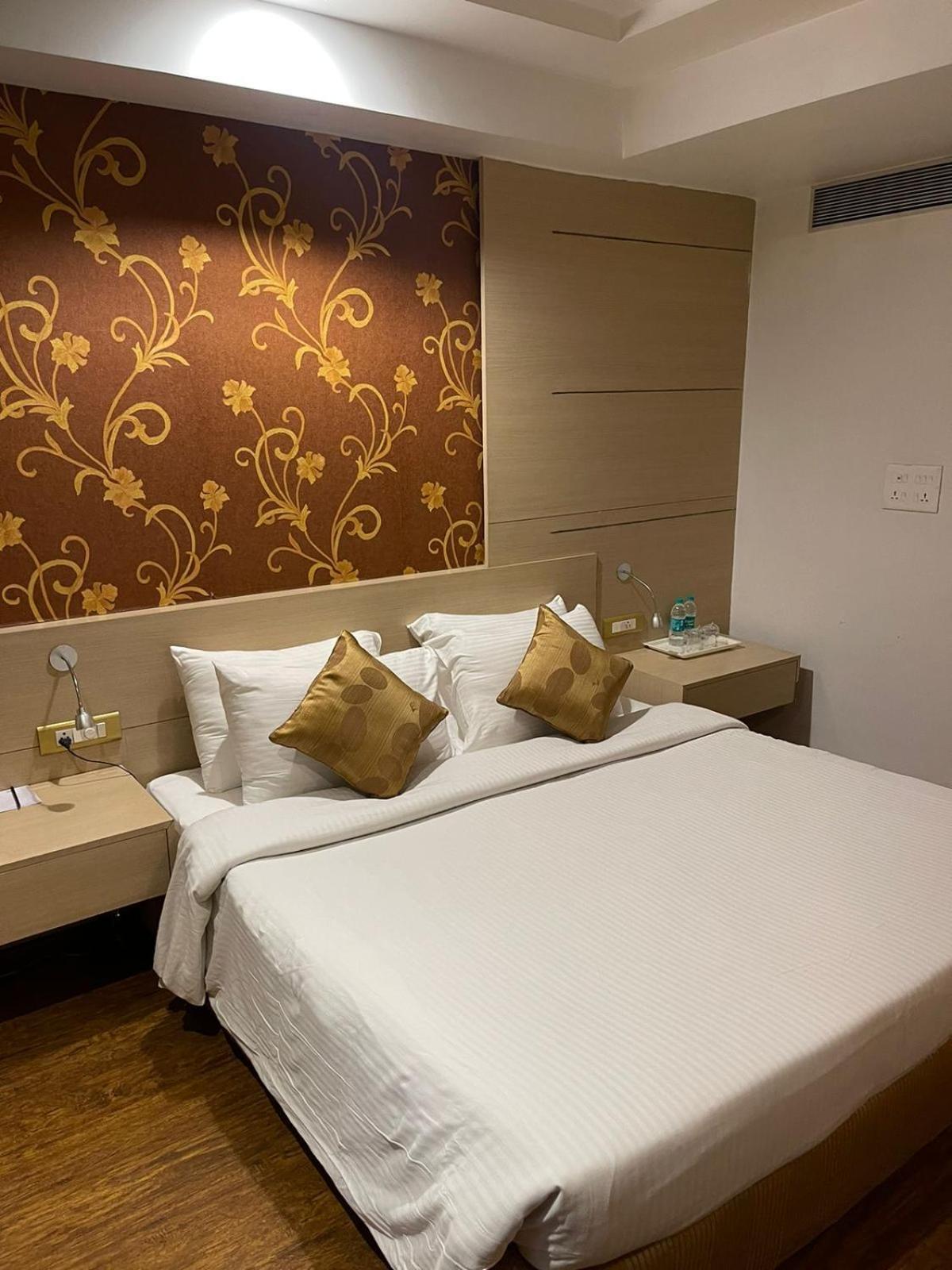Hotel Amer Green'S Μποπάλ Εξωτερικό φωτογραφία