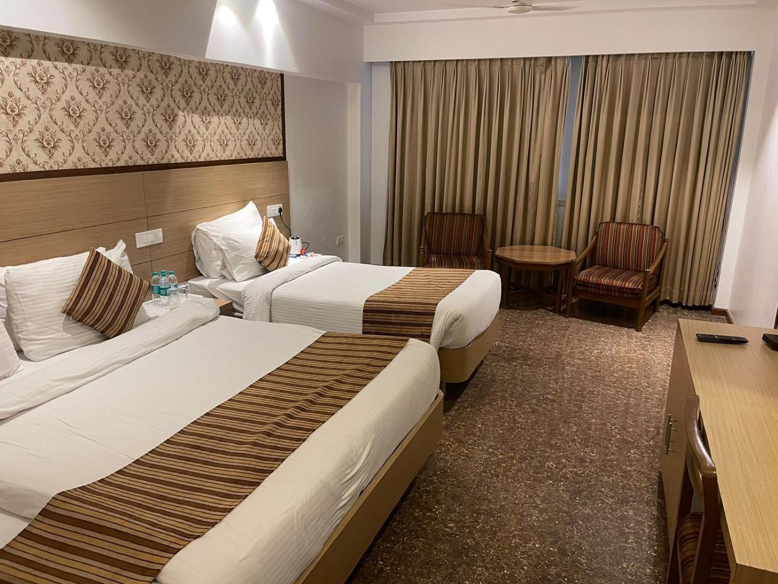Hotel Amer Green'S Μποπάλ Εξωτερικό φωτογραφία